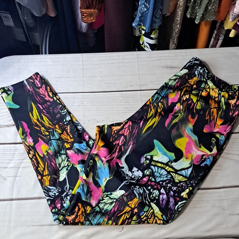 Torrid Vibrant Multicolor Leggings Size 2